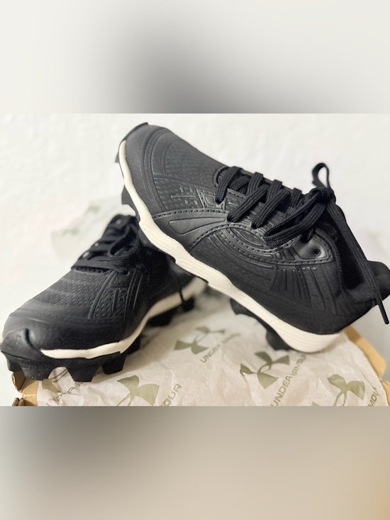 Under Armour Other - Under Armour Black and White Men's Athletic Cleats NWT